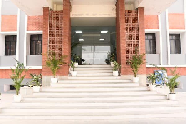 BITE Varanasi main entrance gate with college signage