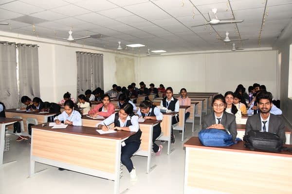 TCS campus placement drive at BITE Varanasi — students in computer lab