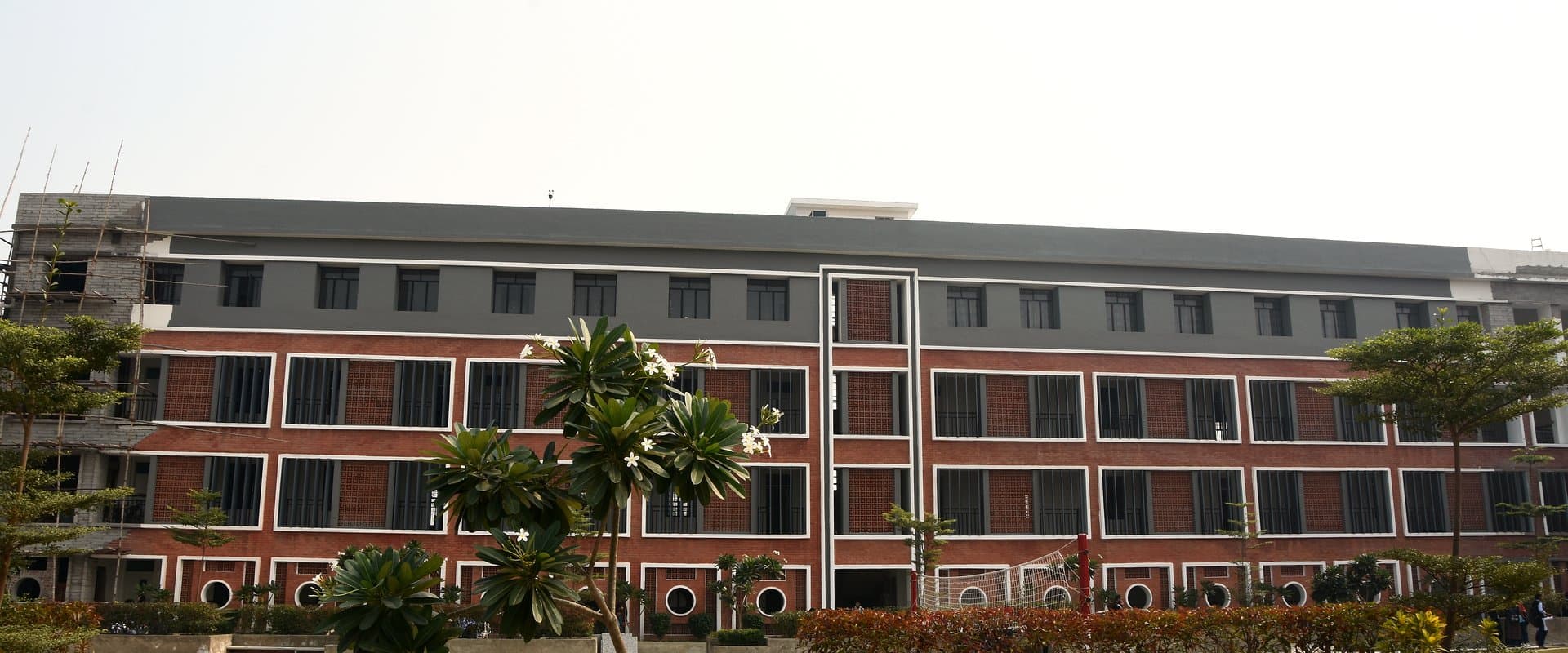BITE Varanasi Admissions 2026-27 — students walking across the Babatpur campus